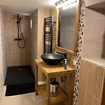 Famille Galiber 度假居 拉科讷