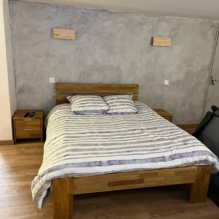 Holiday home Famille Galiber *
